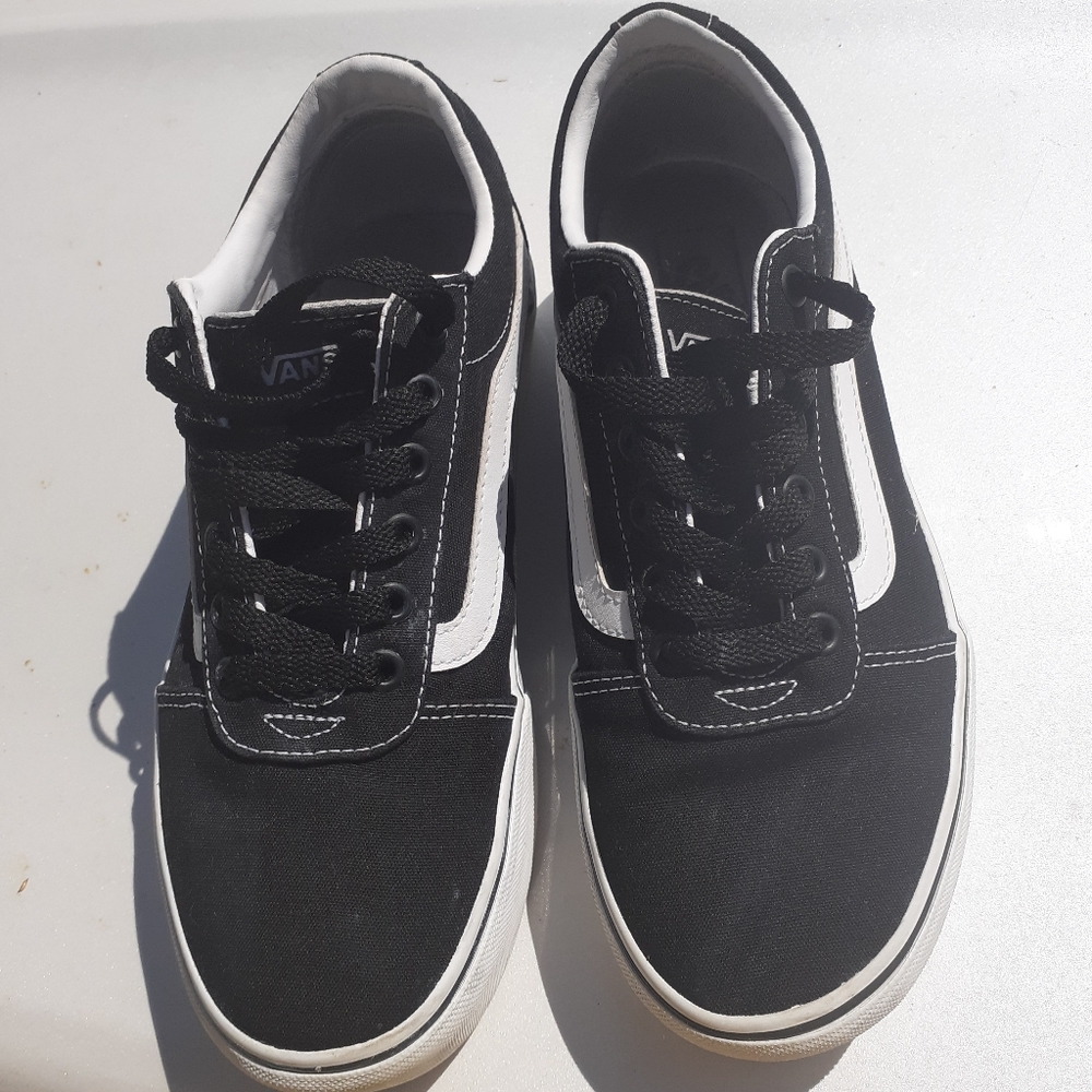 Vans Women's Black Sneakers
